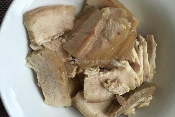 回锅肉的做法图解1