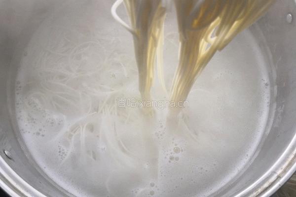香菜拌面的做法图解4