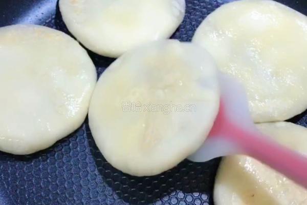 豆沙饼的做法图解7