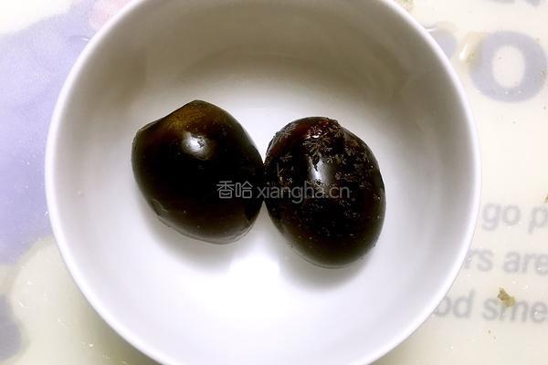 金鱼皮蛋豆腐的做法图解2
