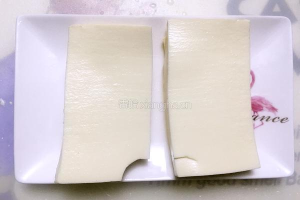 金鱼皮蛋豆腐的做法图解3