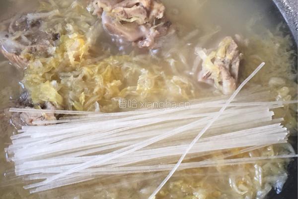大骨酸菜粉条的做法图解6