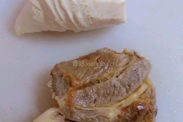 冬笋炒腊肉的做法图解1