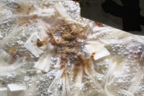 金针菇豆腐汤的做法图解13