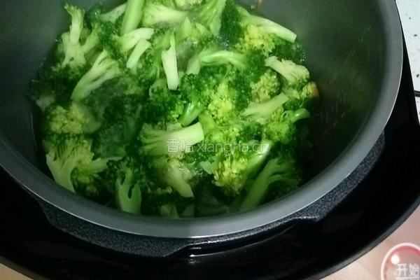 土豆沙拉圣诞树的做法图解3