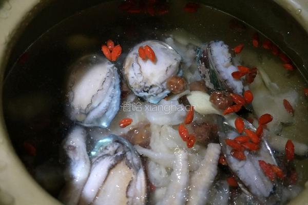 花胶鲍鱼鸡脚汤的做法图解5
