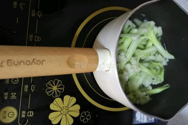 番茄花菜的做法图解2