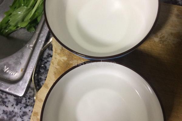 酸菜肉丝面的做法图解1