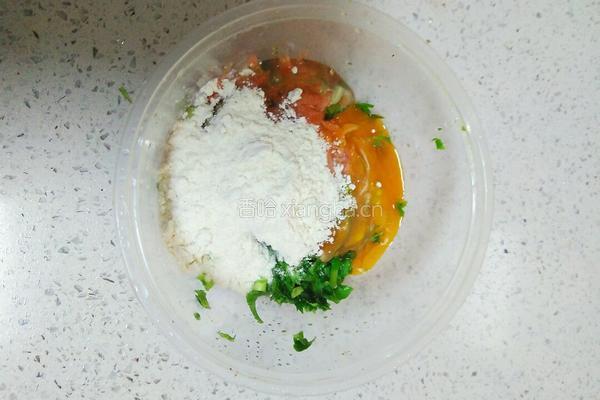 芹菜叶鸡蛋饼的做法图解4