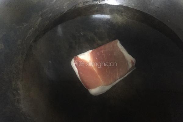 杭椒炒肉的做法图解1