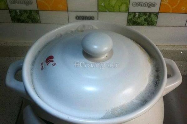 小米红枣粥的做法图解5