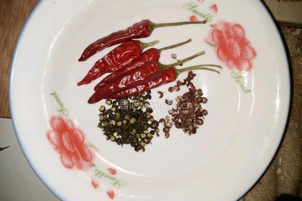 爆炒大头菜的做法图解2