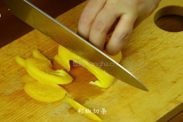 熏三文鱼炒蔬菜的做法图解4