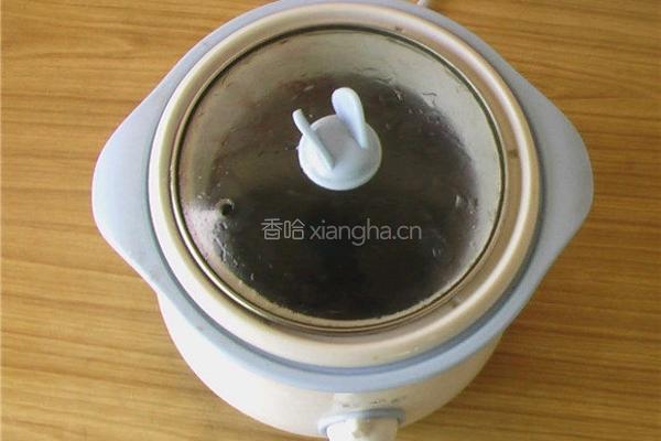 黑米红豆苹果粥的做法图解3