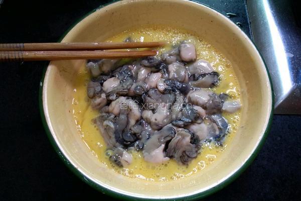 青蒜炒海蛎子的做法图解5