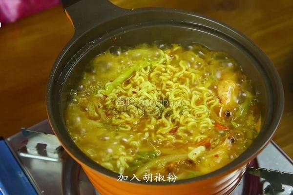 韩式辣海鲜面的做法图解12