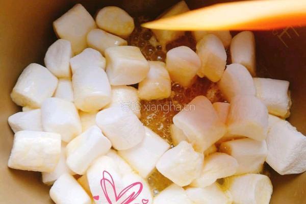 冻干草莓牛轧糖的做法图解3