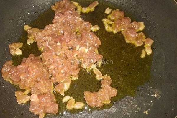 肉末酸菜炒豆角的做法图解5