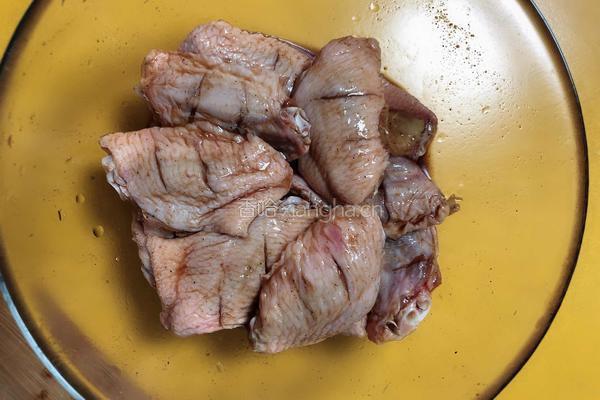 香酥鸡翅的做法图解3