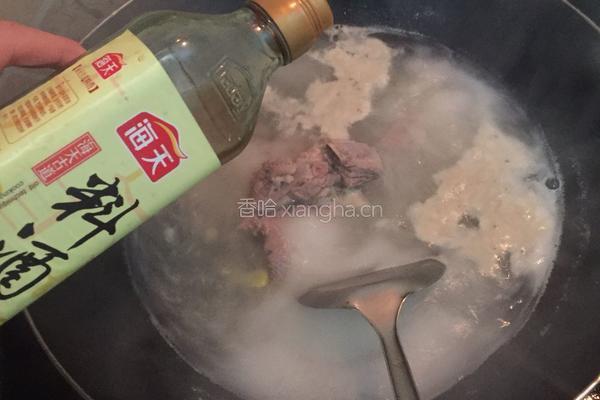 白萝卜排骨汤的做法图解2