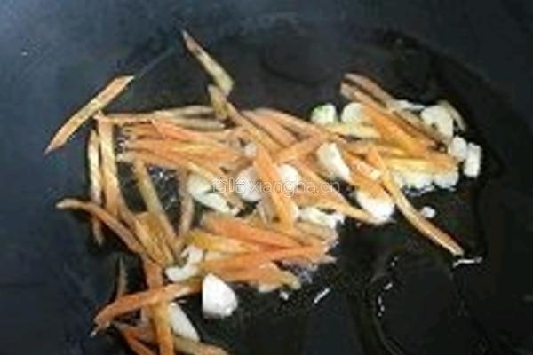 白菜炒平菇的做法图解6