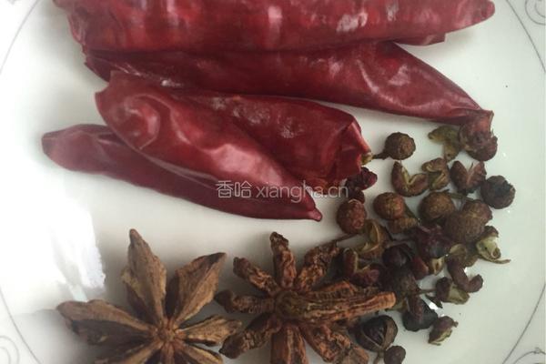 凉拌西芹花生的做法图解6