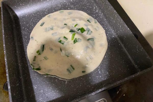 煎葱花饼（饺子皮利用起来）的做法图解11