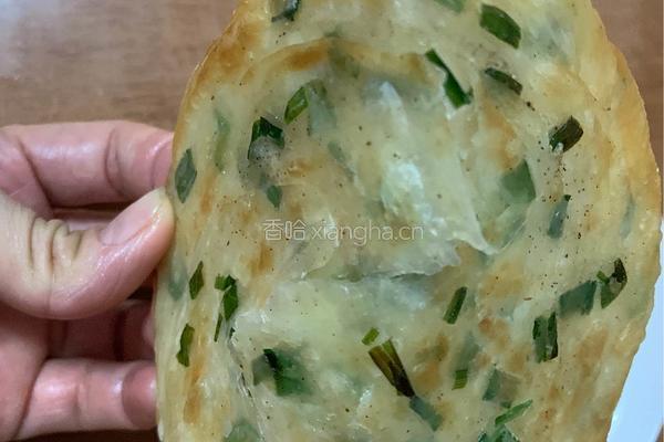 煎葱花饼（饺子皮利用起来）的做法图解13