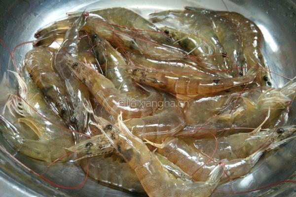 茄汁大虾的做法图解1