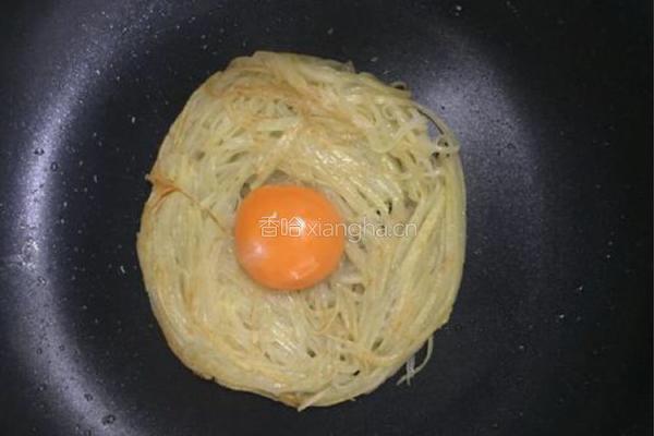 土豆鸡蛋饼的做法图解3