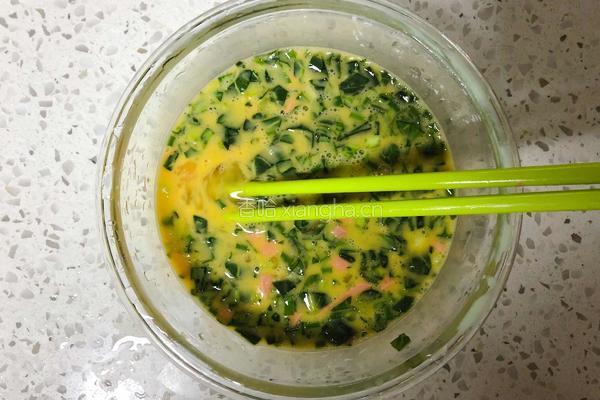 青菜鸡蛋饼的做法图解1