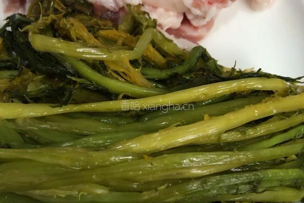 雪菜炒肉片的做法图解2
