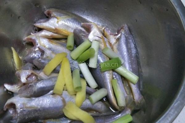 香煎酥鱼的做法图解4