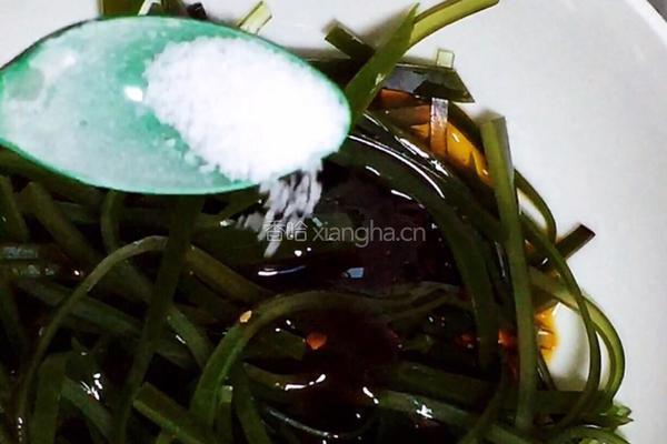 红油蒜末海带丝的做法图解6