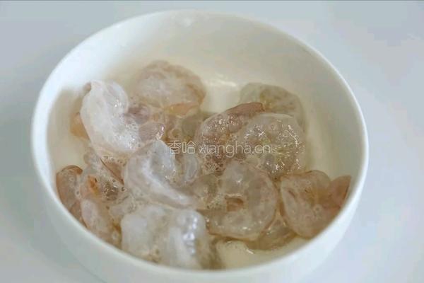 西芹腰果虾仁的做法图解5