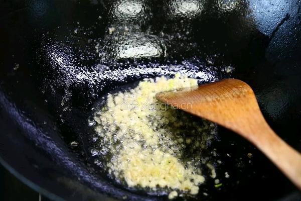 西芹腰果虾仁的做法图解7