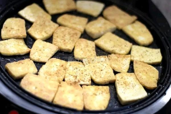 酱汁煎豆腐的做法图解7