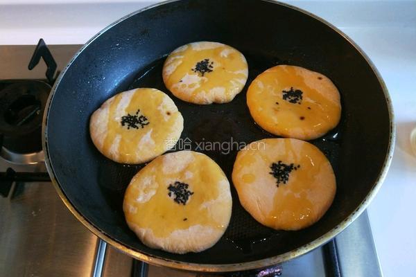 新文美食 南瓜红糖饼的做法图解14