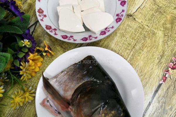 常州～红烧鱼头炖豆腐的做法图解1