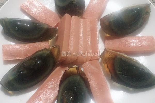 凉拌松花蛋的做法图解2