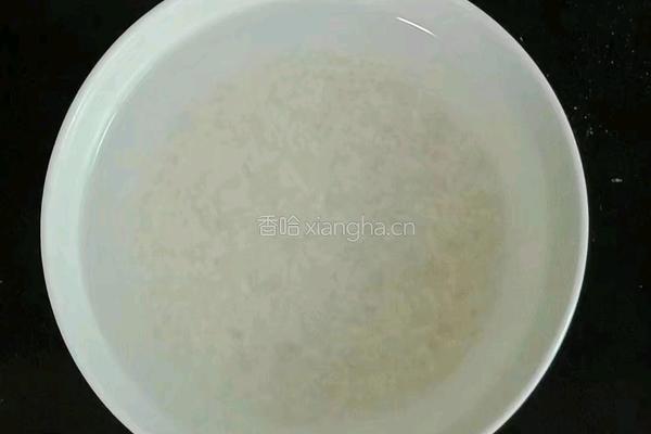 什蔬鱼肉粥 (宝宝辅食）的做法图解1
