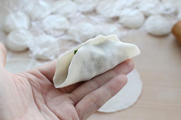 猪肉三鲜馅水饺的做法图解10