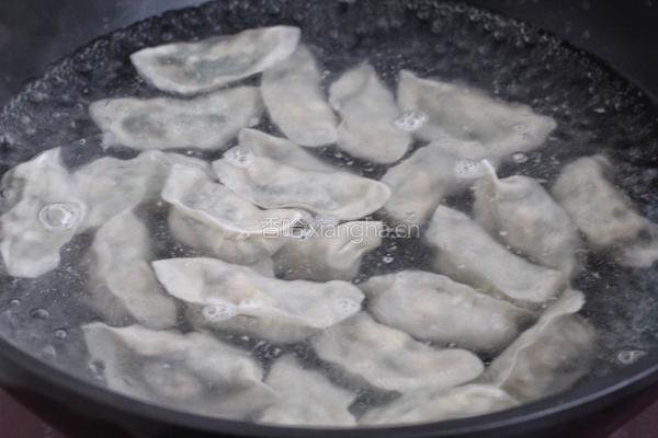 猪肉三鲜馅水饺的做法图解12