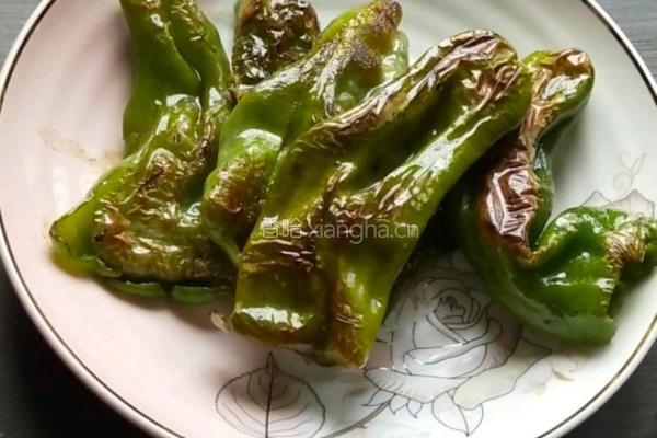 超下饭虎皮青椒的做法图解7