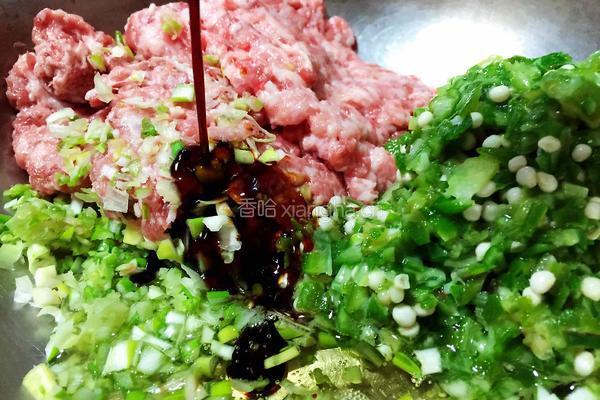 猪肉秋葵馅水饺的做法图解5