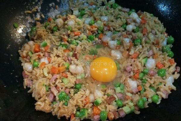 新文美食 扇贝虾仁蛋炒饭的做法图解12
