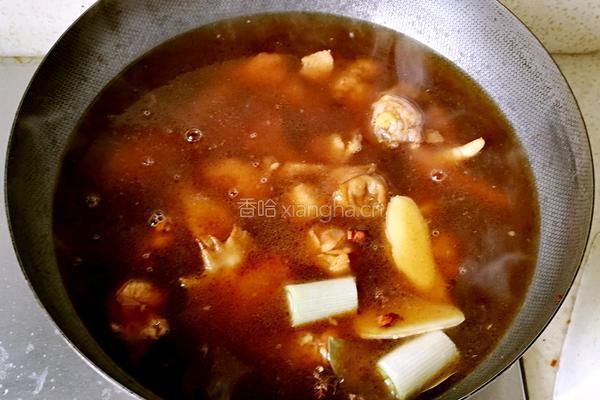 松菇炖鸡的做法图解7