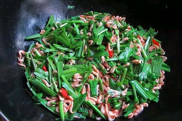 韭菜炒河虾的做法图解6