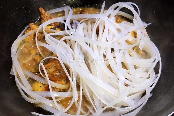 小鸡炖蘑菇粉条的做法图解15