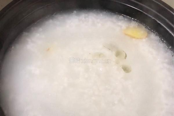 婴儿辅食之鸡蛋粥的做法图解5